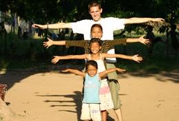 Chantiers Humanitaires : Cambodge Chantiers Humanitaires : Cambodge