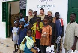 Chantiers Humanitaires : Sénégal Chantiers Humanitaires : Sénégal