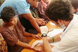 Missions et stages Santé & médecine : Soins infirmiers Missions et stages Santé & médecine : Soins infirmiers